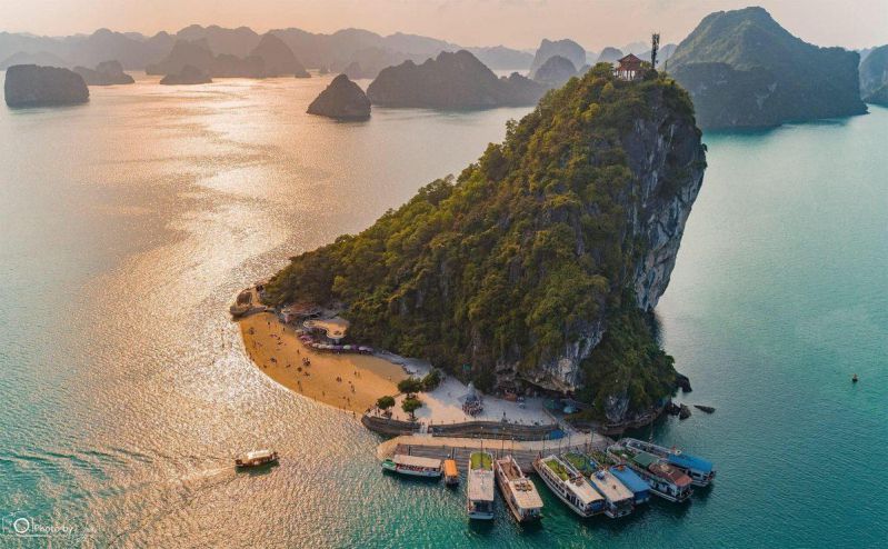 baie d halong titov