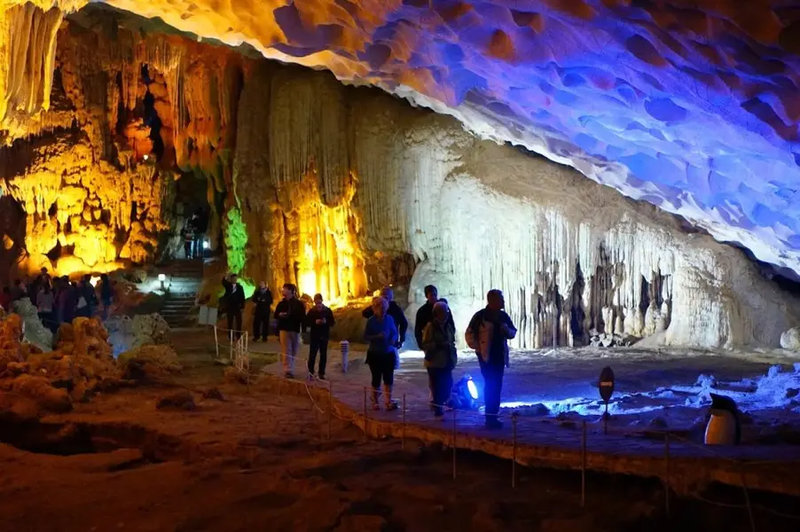 grotte thien cung 2